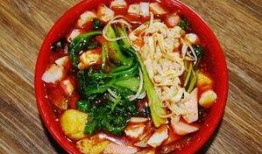 赢哥爆料麻辣烫视频,麻辣烫背后的秘密，让你吃得更放心！