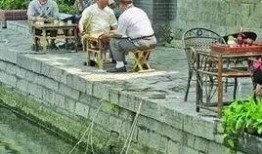 八里沟冰凉一下免费吃瓜,冰凉一夏，免费瓜果盛宴等你来享