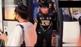 篮球网红女朋友爆料视频,揭秘球场背后的爱情故事